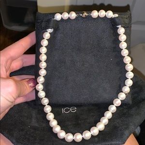 Pearl necklace